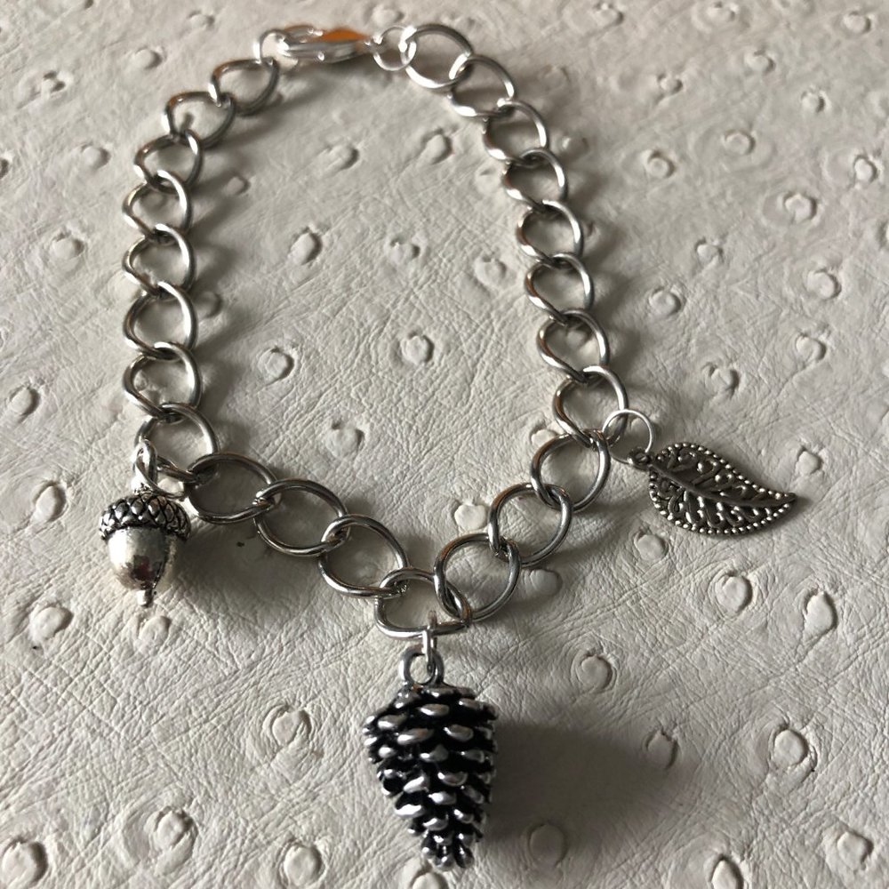 NEW! Pinecone & Acorn Fall silver bracelet